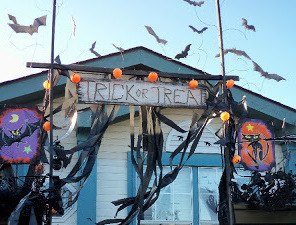 how to make shivery floaty bats for halloween decor, halloween decorations, home decor, how to, seasonal holiday decor