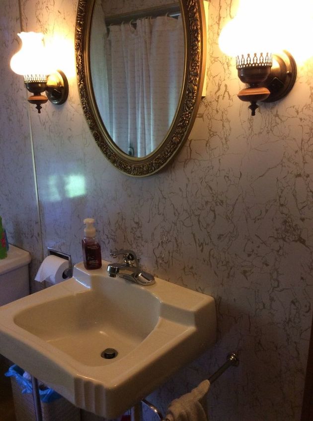 q does anyone have an idea of how i should redo my bathroom walls , bathroom ideas, cosmetic changes, home improvement
