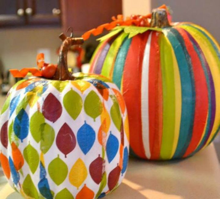 21 increbles ideas de calabazas que tienes que ver antes de halloween, Dec ralos con servilletas de colores