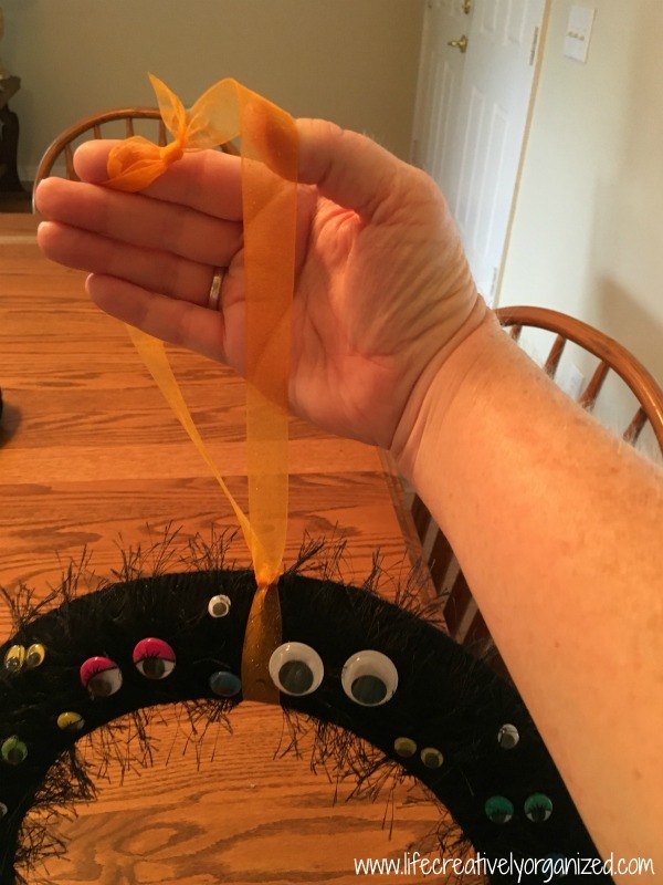 spooky eyeball halloween wreath, crafts, halloween decorations, seasonal holiday decor, wreaths