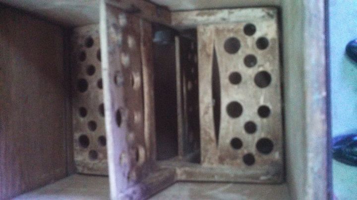 q can anyone identify this vintage wooden crank box , home decor, home decor id