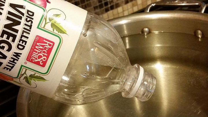 no rub magic diy cleaner degreaser for your kitchen hood, Next comes the vinegar