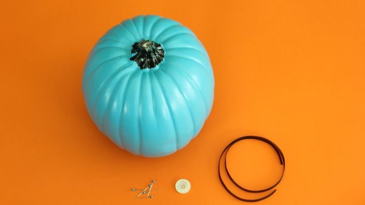 easy teal pumpkin project, crafts, halloween decorations
