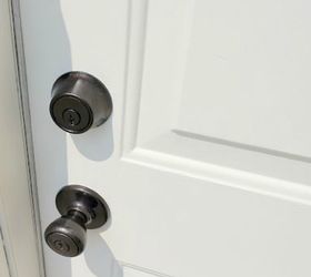 s 10 easy ways to fix your old door in under an hour, doors, Paint your door knob for an easy update