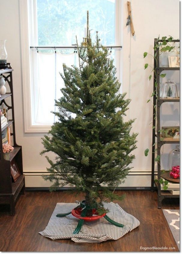 cheap christmas tree hack