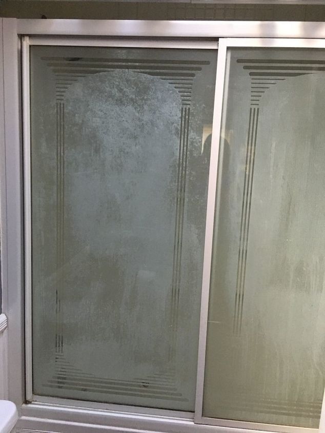 q como puedo limpiar las puertas de cristal de la ducha