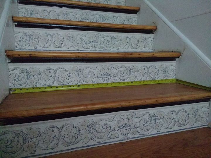 stair risers wallpaper border, Upper steps are just about 36 wide
