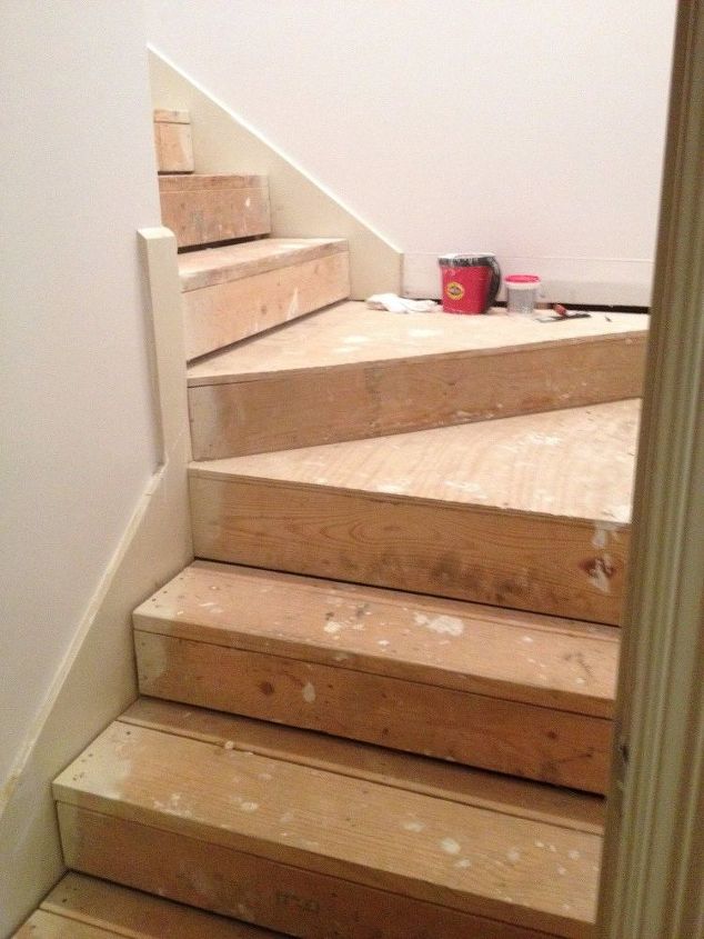 changing nasty carpeted stairs to mosaic garden path magic, Yucky bare bones of stairs