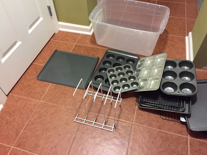 organizing keeping your cookie sheets and muffin pans neat, organizing, let s get organized