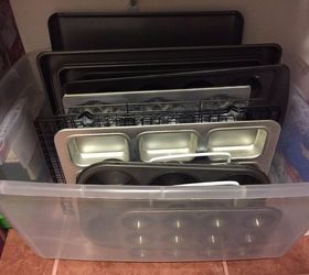 Organizing:  Keeping Your Cookie Sheets and Muffin Pans Neat