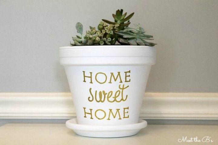 s 20 christmas gift ideas for under 20, This adorable succulent planter