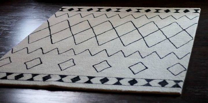 s get a designer living room without stepping foot in west elm, Make a geometric pattern rug with a sharpie