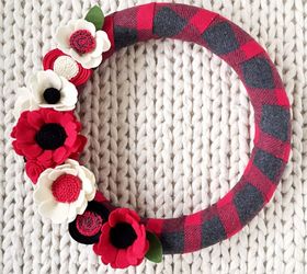 fabric covered felt flower wreath, crafts, gardening, reupholster, wreaths, Buffalo Check Plaid Felt Flower Wreath
