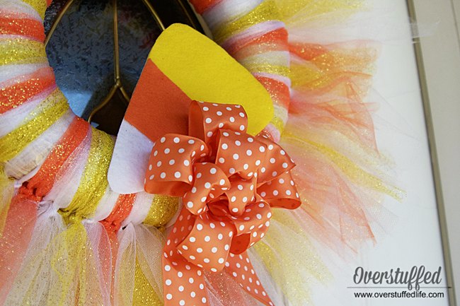 diy candy corn tulle wreath, crafts, wreaths, Finished product