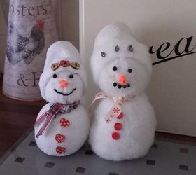 happy snowmen , crafts, repurposing upcycling, seasonal holiday decor
