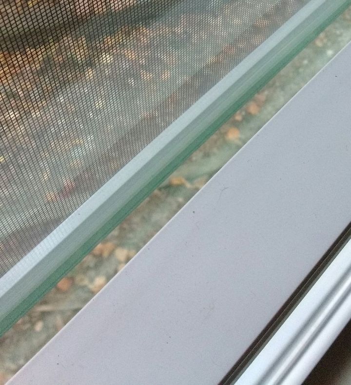 what to do about this window, This was taken from above See the screen Then see the space between the screen and the window the diagonal across the middle Come on big bugs crawl on inside my house