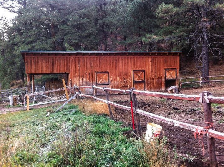 fall project living the real country life, fences, outdoor living, My 3 horse barn 13 years after