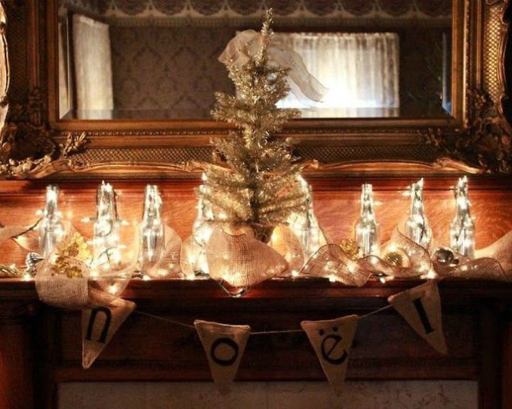 cuelga tus luces de navidad en estos 10 impresionantes lugares, En la repisa de la chimenea en botellas luminosas