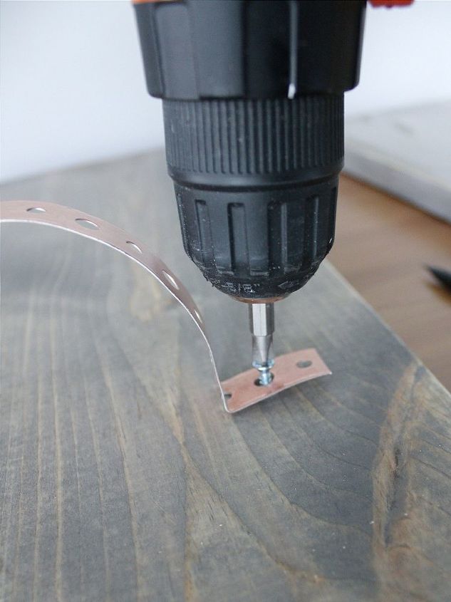 turning recycled bottles into rustic chic wall decor