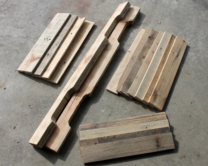 diy pallet bookshelf for kids, pallet, shelving ideas, storage ideas