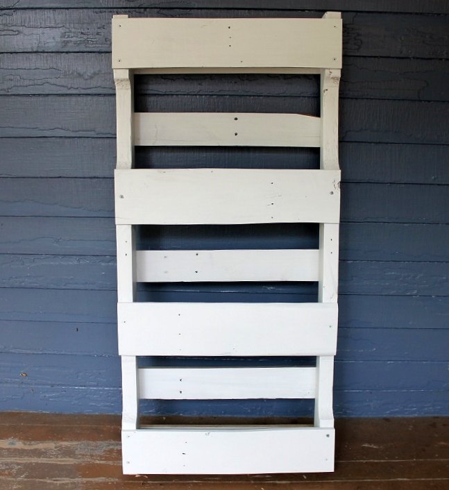 diy pallet bookshelf for kids, pallet, shelving ideas, storage ideas