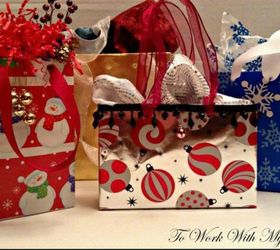 recorta el cartn para estas impresionantes ideas navideas, Convi rtelas en festivas bolsas de regalo