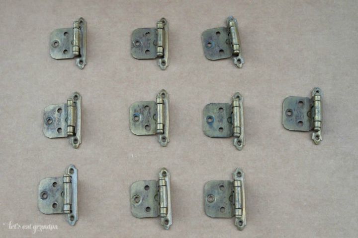 s don t paint your cabinet before you see these 11 tips, kitchen cabinets, kitchen design, 9 Remove knobs handles and hinges