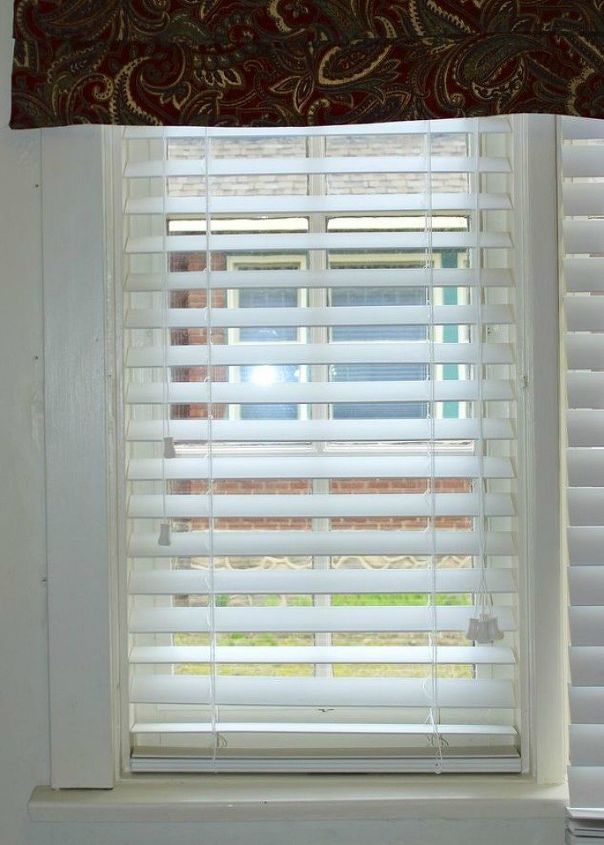 11 Genius Ways To Transform Your Ugly Blinds Hometalk Transform Your Ugly Blinds