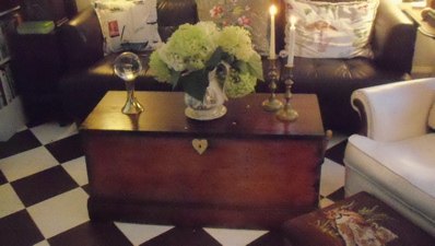 renovating an antique sea chest, home improvement, painted furniture, repurposing upcycling