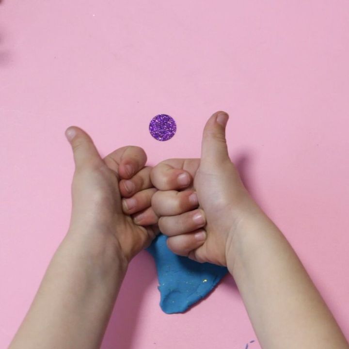 la forma mas facil de limpiar la purpurina