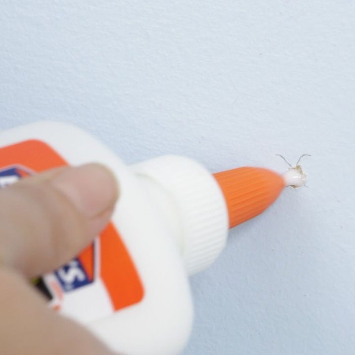The Easiest Way To Fill A Hole In Your Wall Hometalk - Fill Holes In Wall With Toothpaste