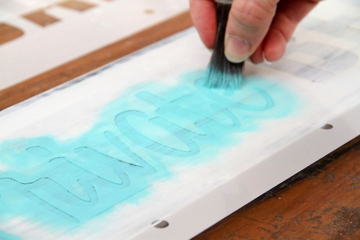 update your home with stencils pro tips on getting crisp edges , home decor, Swirling