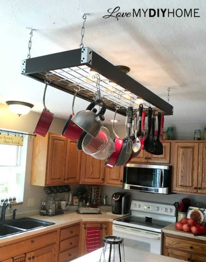 13 ideas de almacenamiento que desordenarn instantneamente los cajones de tu cocina, O construye tu propio estante para ollas con ganchos