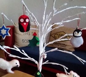 DIY Holiday Spray to Make Your Faux Christmas Tree Smell Like Real