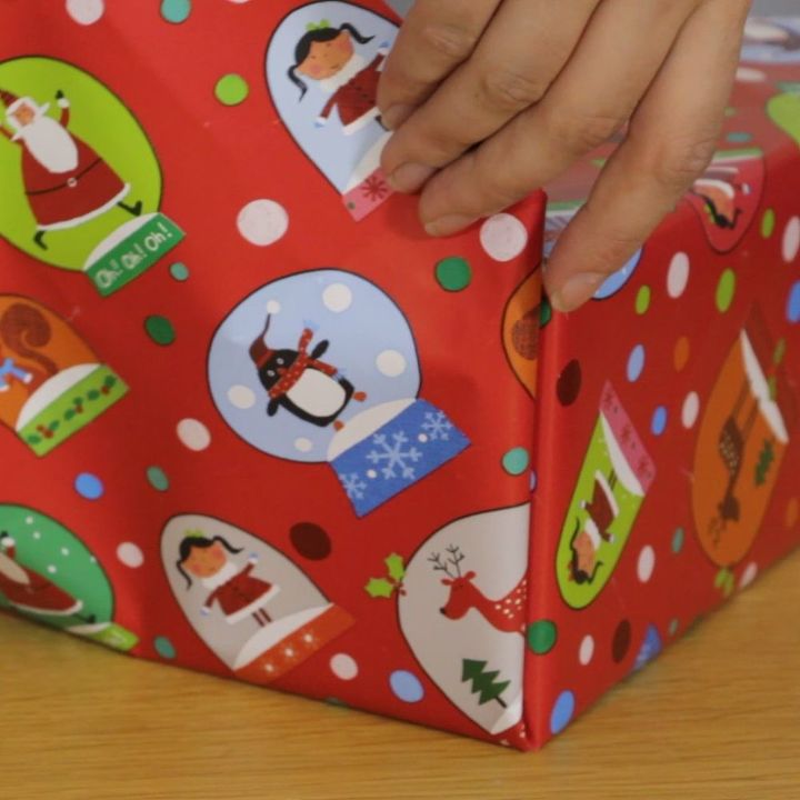 wrap your presents with just one piece of tape
