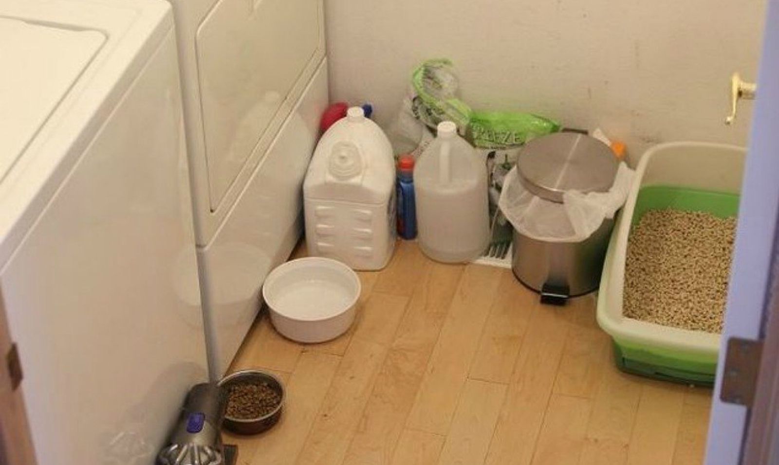 Cat Owners 12 Ways To Hide A Litter Box In Plain Sight