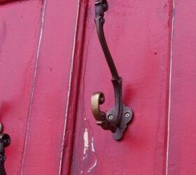 Build a Coat Rack with Old Door Knobs! 