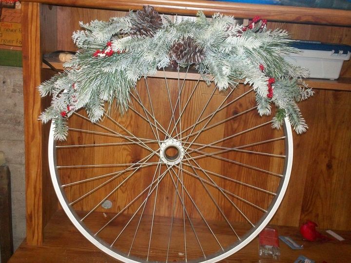 corona de invierno con borde de bicicleta