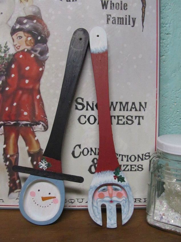 thrift store christmas decorating