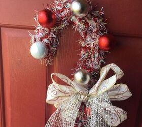 candy cane wreath , crafts, wreaths
