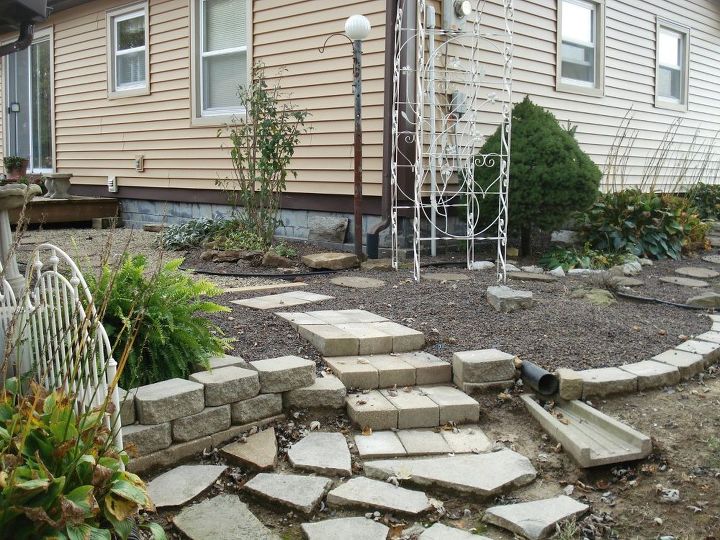 construir nuevas escaleras de jardn para el patio trasero, Aterrizaje en la parte superior cenador y roca de jardiner a
