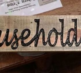 diy engraved pallet signs, crafts, pallet, Letters are done with a wood burner