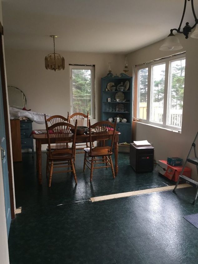q corner kitchen islands with seating, kitchen island, woodworking projects, Need seating with peninsula in kitchen for this corner of my house I just renovated