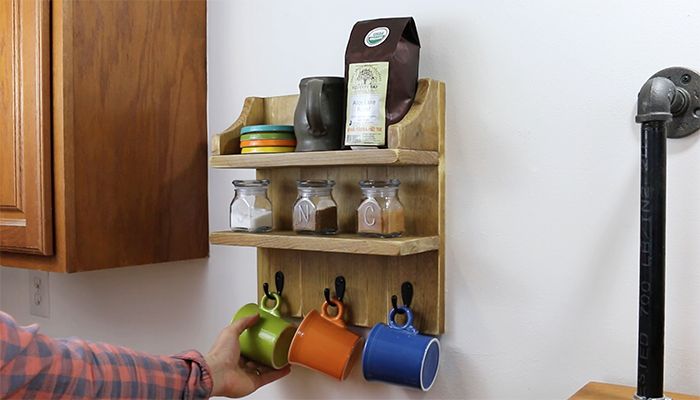 construye una estantera rstica para el caf