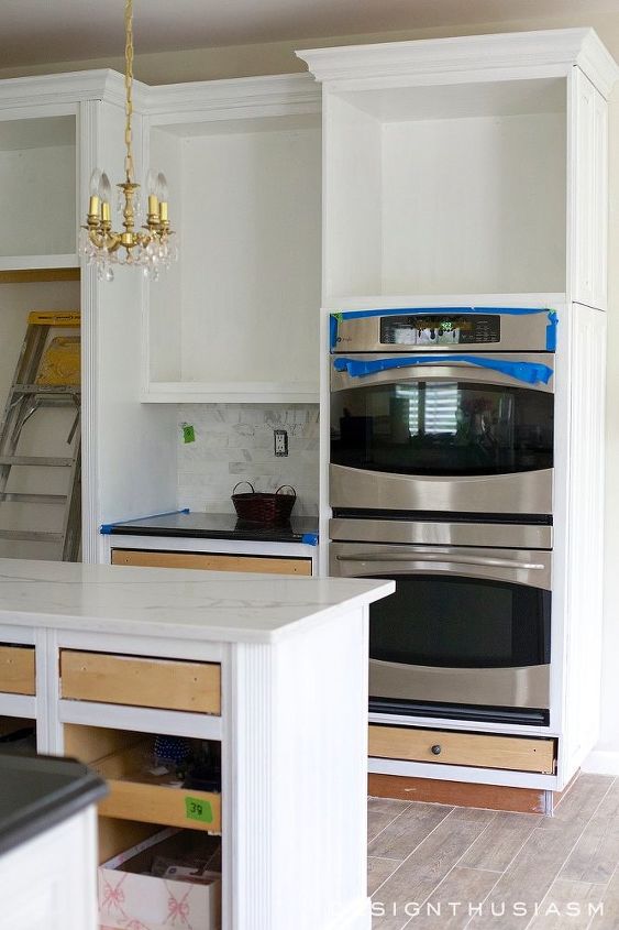 los armarios pintados de blanco simplifican la renovacin de la cocina