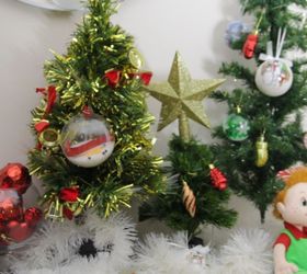 melted snowman ornaments, christmas decorations, seasonal holiday decor