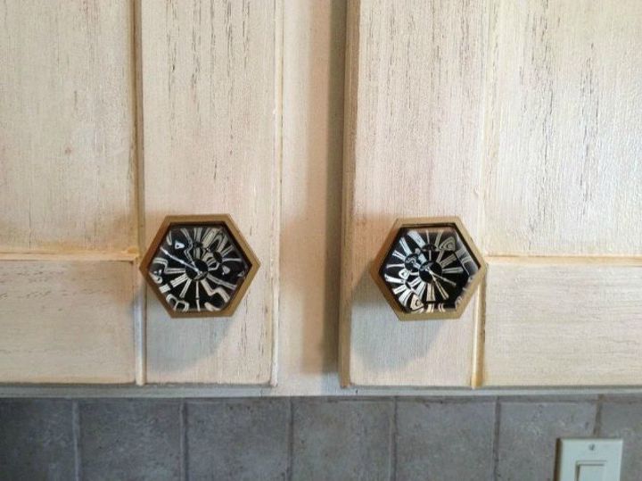 s transform your kitchen cabinets without paint 11 ideas , kitchen cabinets, kitchen design, Install creative and colorful knobs
