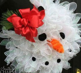 s tired of christmas wreaths try these ideas instead, crafts, wreaths, Pinch mesh into a snowman