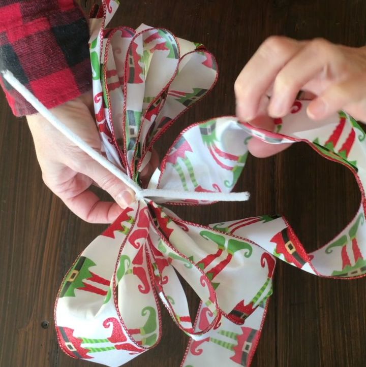 How To Tie A Christmas Bow With 1 Sided Ribbon Hometalk how-to-tie-a-christmas-bow-with-1-sided-ribbon-hometalk