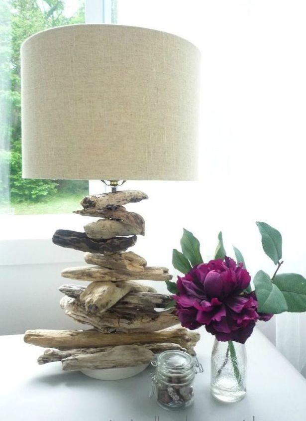 14 blah to beautiful lamp ideas to transform your entire living room, Ap lala con madera a la deriva que no coincida